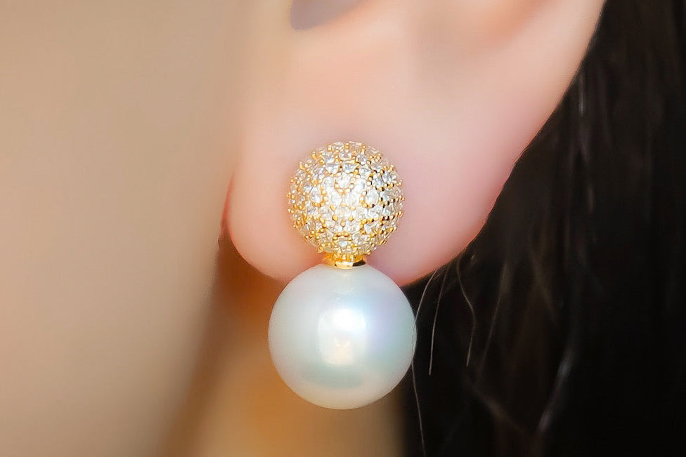 Brinco Bola Cravejada e Pérola