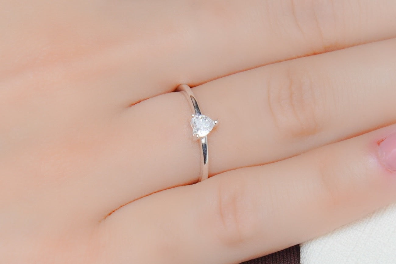 Anel Solitário Prata 925 Coração