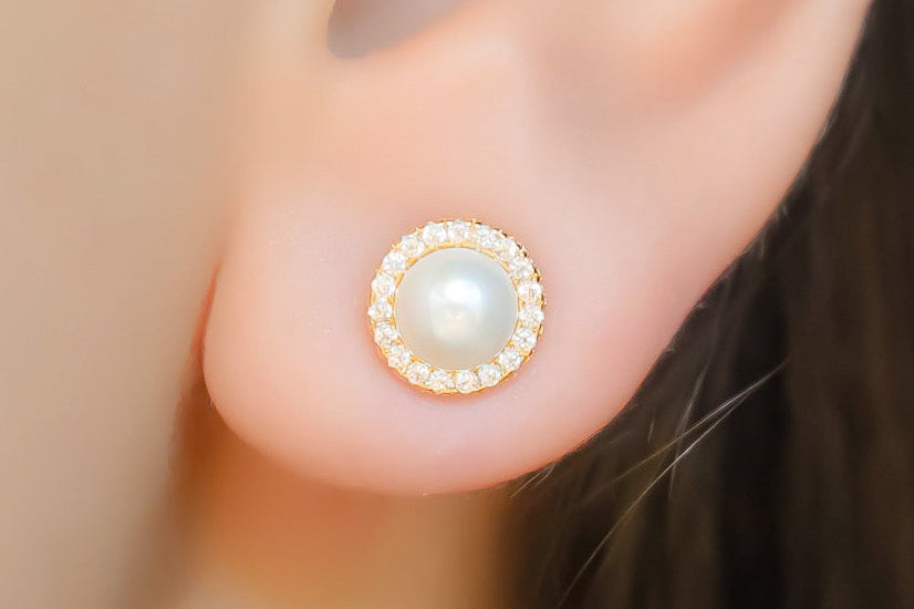 Brinco Pérola Base Cravejada