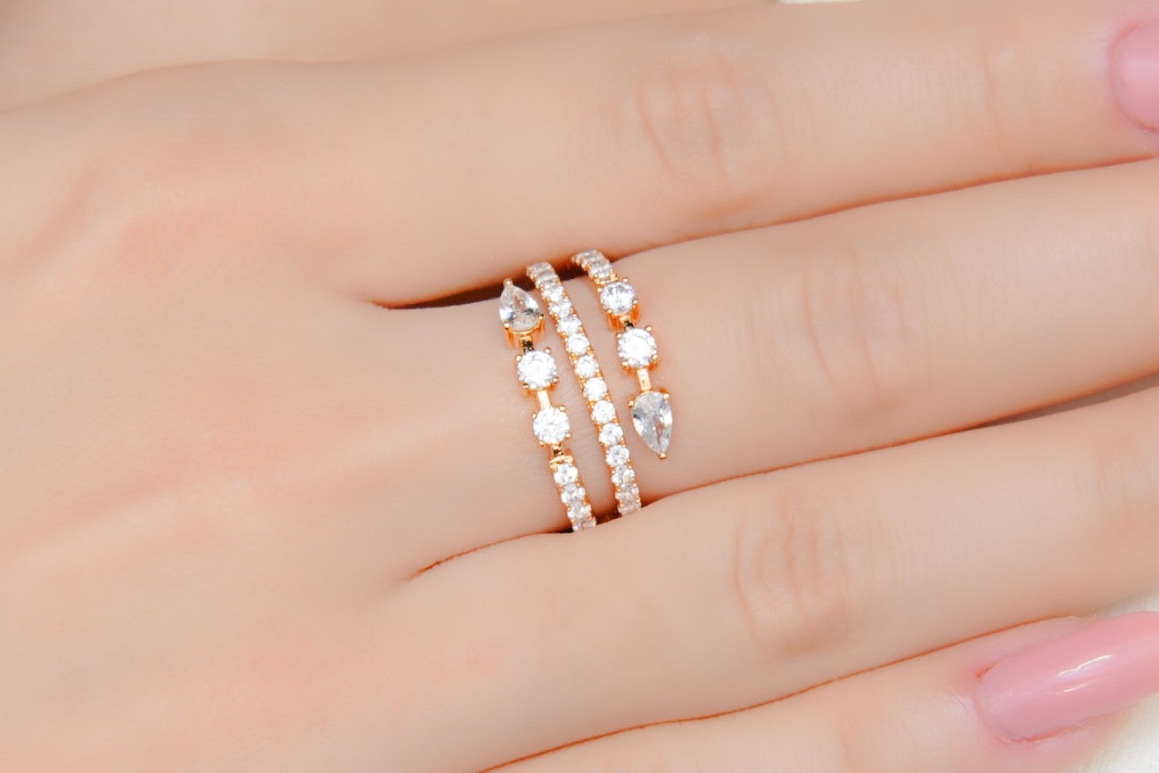 Anel Vazado 3 Fileiras Cravejado e Pedras Geométricas