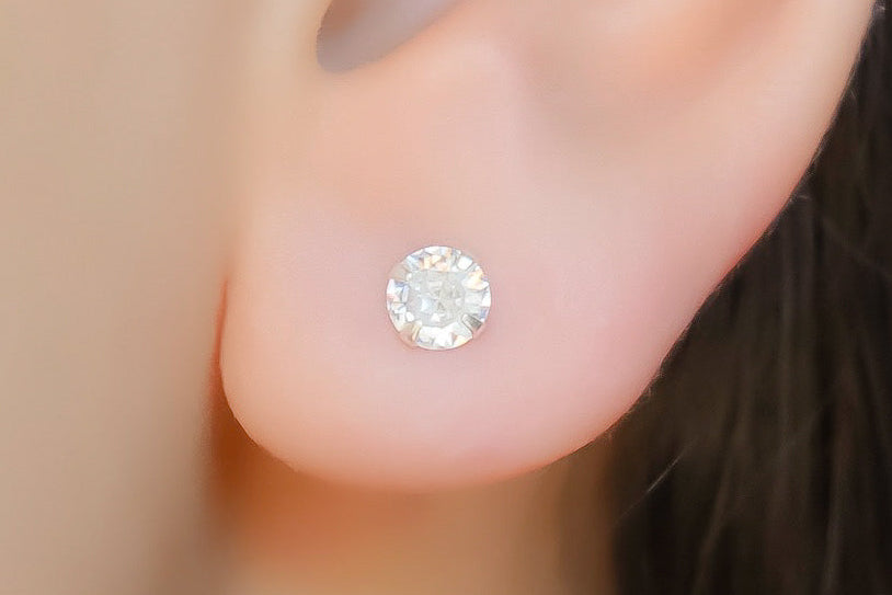 Brinco Prata 925 Ponto de Luz - 4mm, 8mm ou 10mm